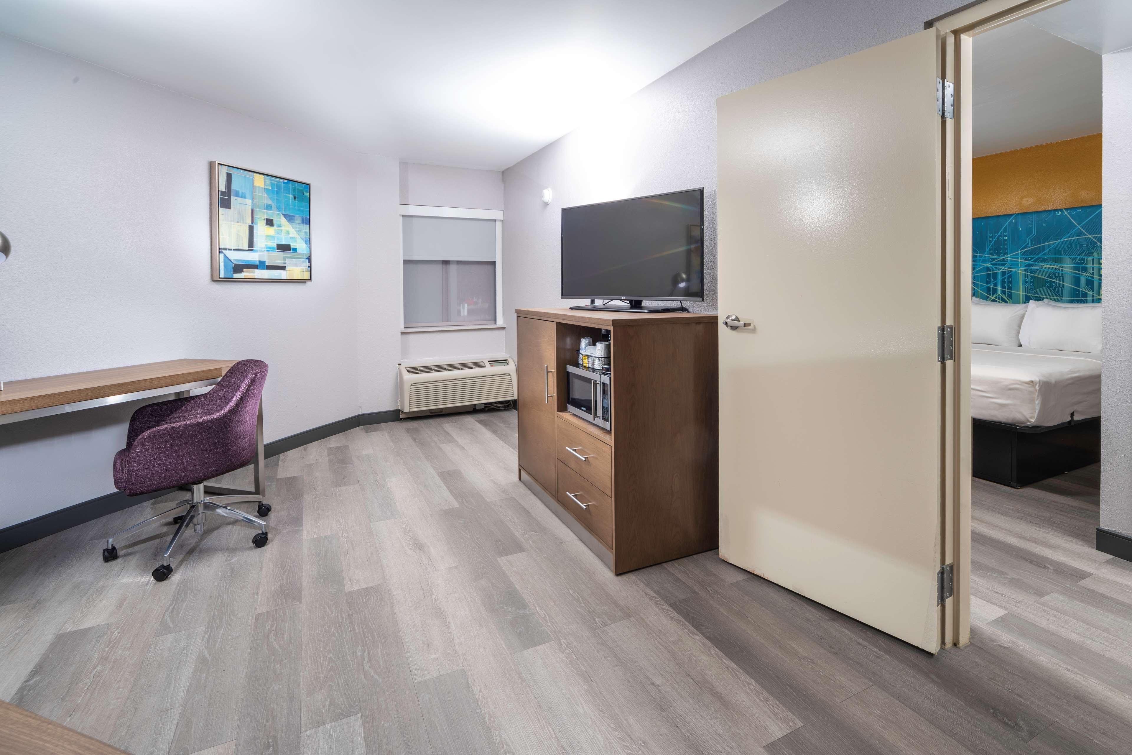 Best Western Plus Raleigh Crabtree Valley Hotel Extérieur photo