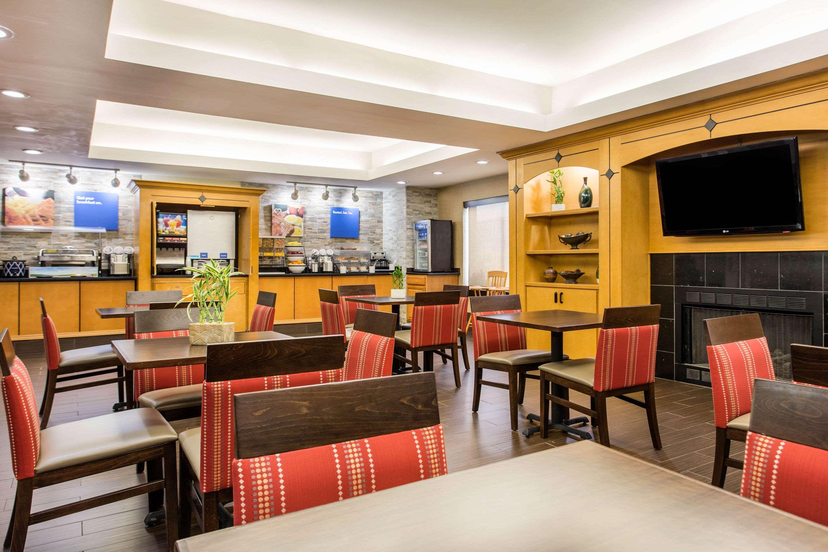 Best Western Plus Raleigh Crabtree Valley Hotel Extérieur photo