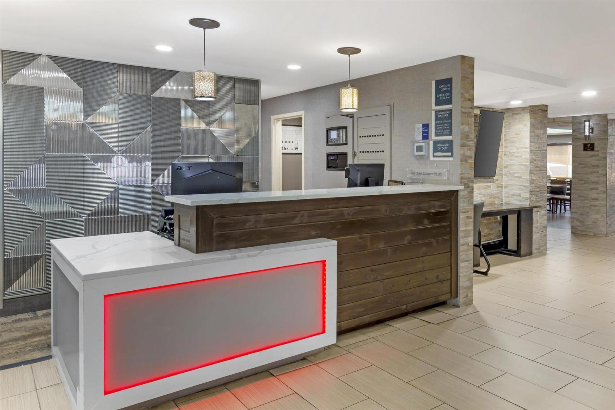 Best Western Plus Raleigh Crabtree Valley Hotel Extérieur photo