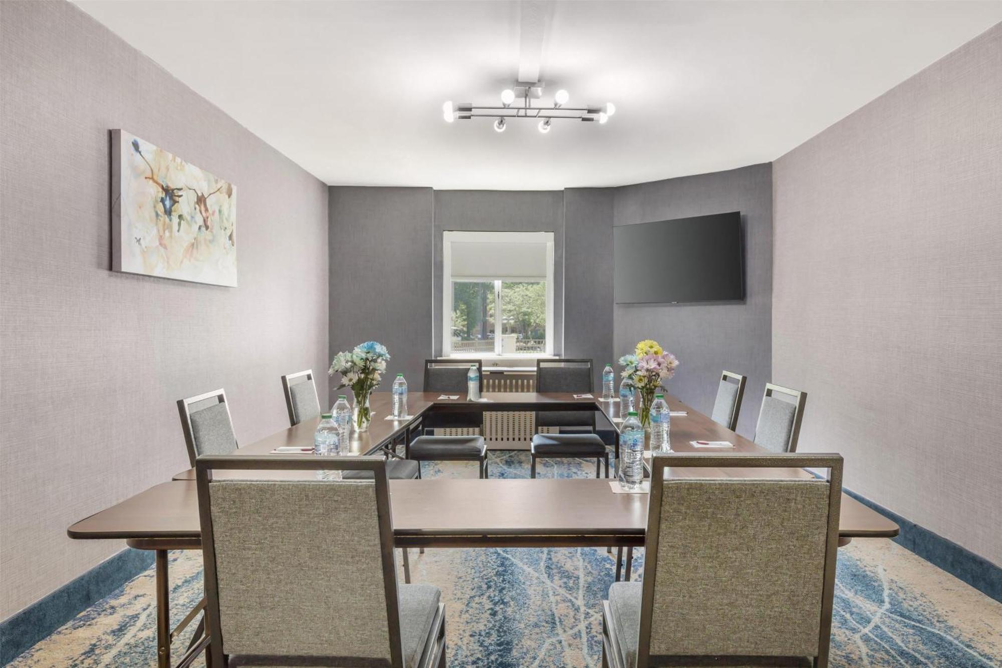 Best Western Plus Raleigh Crabtree Valley Hotel Extérieur photo